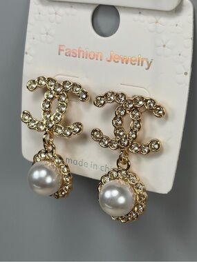 Beautiful Gold Crystal Inlay Pearl Drop Earrings - Fashion Jewelry